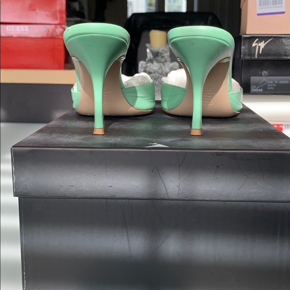 Mules - Picture 4 of 5